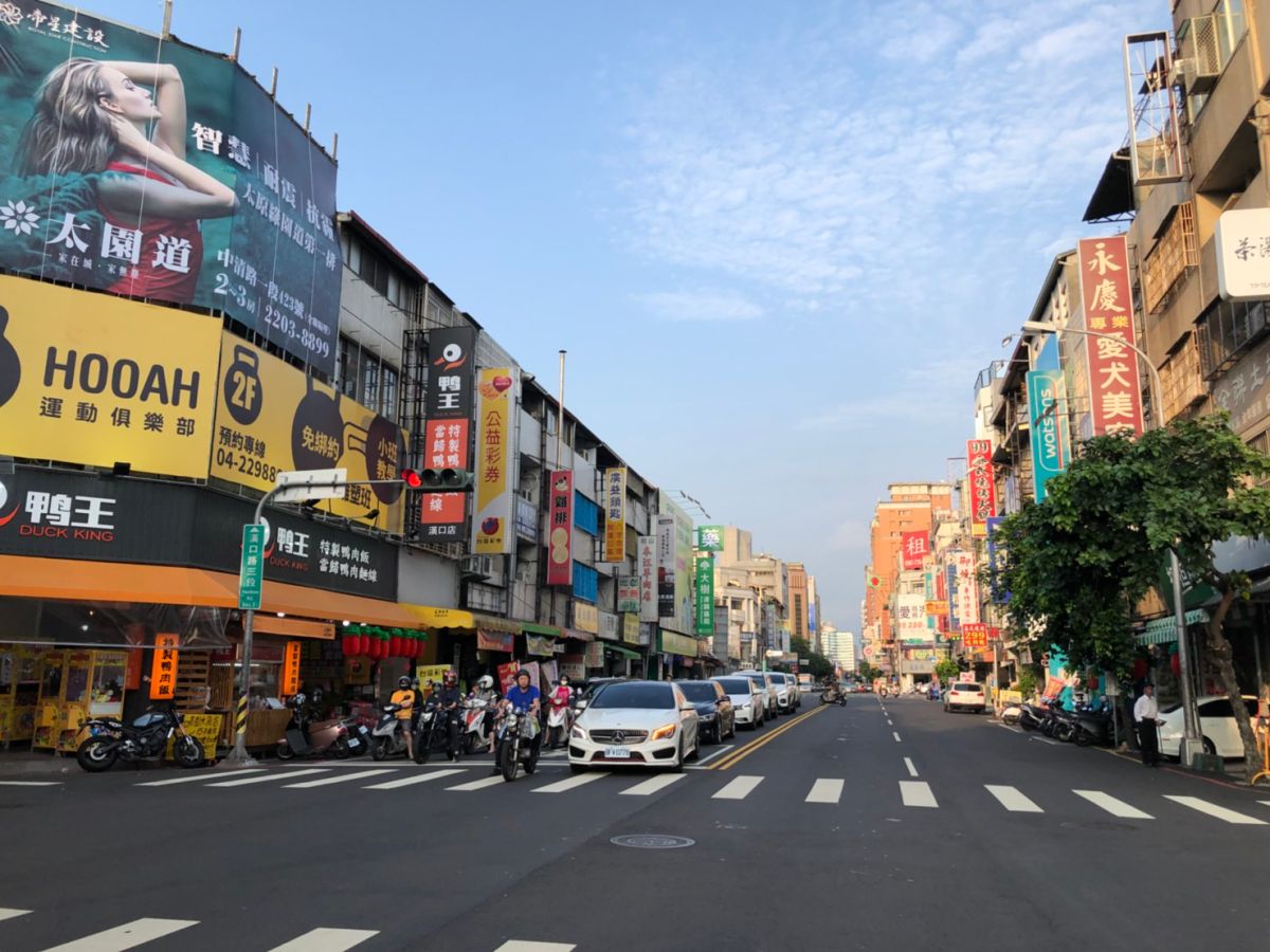 ▲民眾近年來消費模式改變，使得不少商圈與店面面臨經營困難。（示意圖／NOWnews資料照）