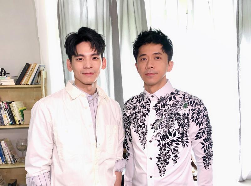 ▲林柏宏(左)擔任光良新歌的MV男主角。(圖/星娛音樂提供)