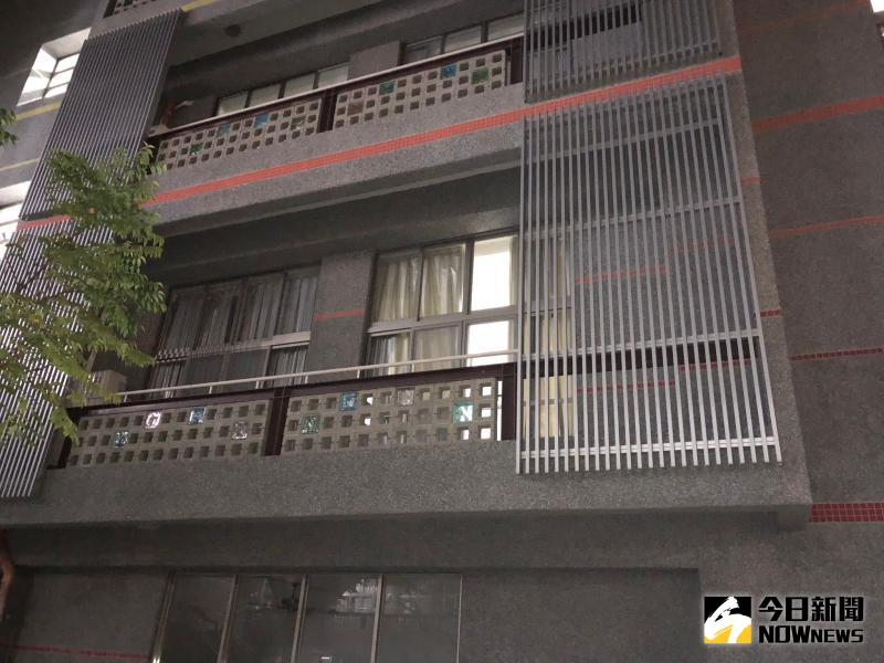 ▲死者陳屍位置,北棟2樓諮商室。(圖/記者陳聖璋攝)