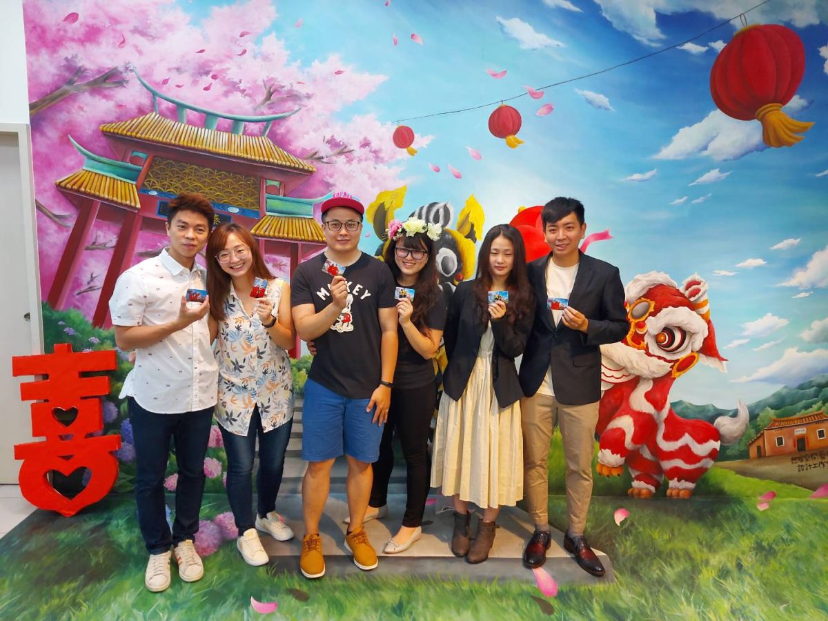 ▲據統計，新北市今日辦理結婚登記數目目前已超越去年的446對，其中還有三姊妹相約一起結婚。（圖／中和區戶政事務所提供）