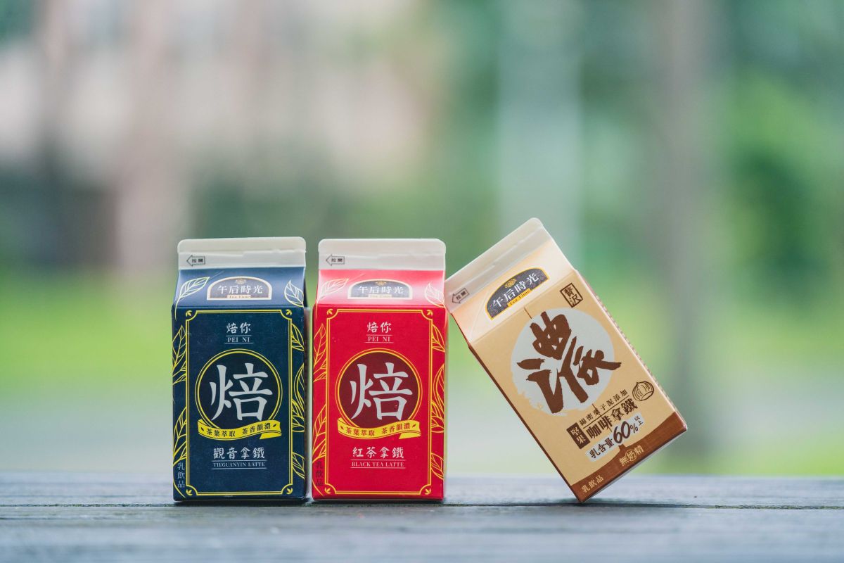 ▲焙你系列（紅茶拿鐵、觀音拿鐵）、【濃】堅果咖啡拿鐵。（圖／光泉提供）