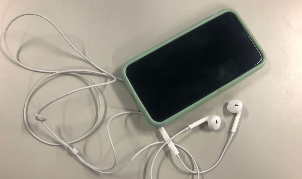 ▲蘋果公司從 2008 年起推出的iPhone 3G開始，就開始附贈有線耳機的慣例。（示意圖／NOWnews資料照片）