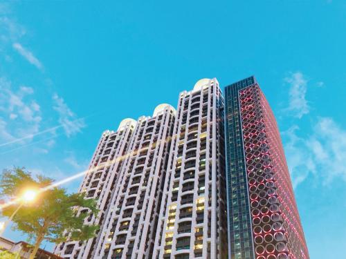 新北單價首破百萬！板橋捷運共構宅單價100.6萬　刷新房價天花板
