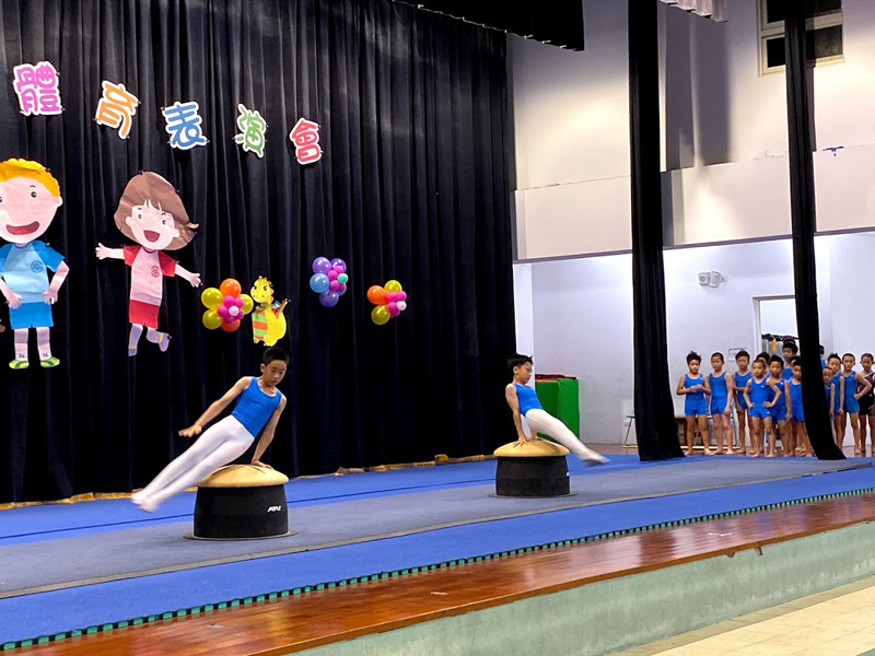 ▲▲公正國小體育班學童表演體操。（圖／記者李清貴攝,2020.05.20)