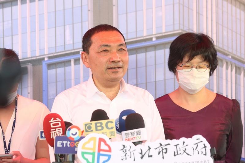▲侯友宜回應,公布排名其實意義不大,反倒是中央核撥給新北急難紓困的三億經費已用完,希望中央能再給5億元。(圖/記者宋原彰攝,2020.05.21)