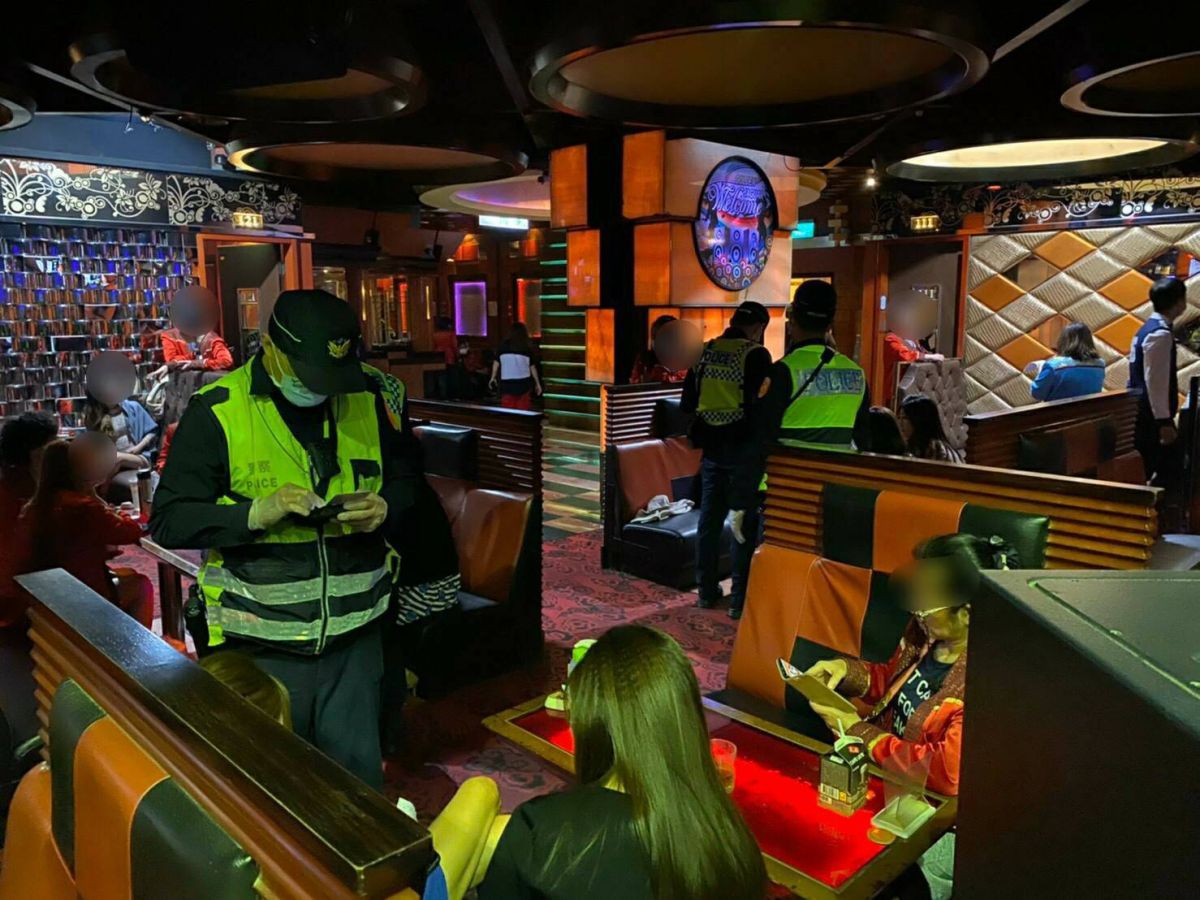 ▲台中市政府宣布「有條件」解封台中酒店與舞廳等營業場所。(圖／資料照片)