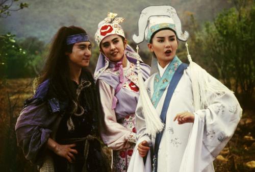 ▲《射鵰英雄傳之東成西就》大咖雲集，張學友（左起）、王祖賢與張曼玉都在片中賣力搞笑。（圖／摘自IMDb）