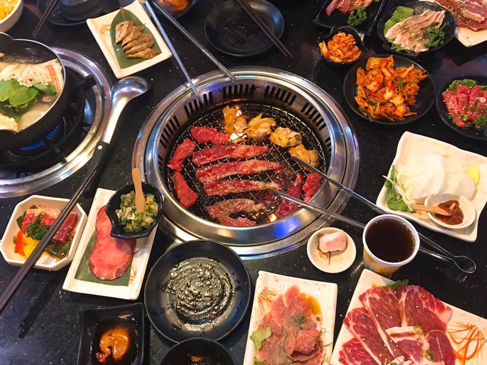 ▲火烤兩吃的火鍋超累贅？饕客揭「獨門吃法」。（示意圖／翻攝臉書）