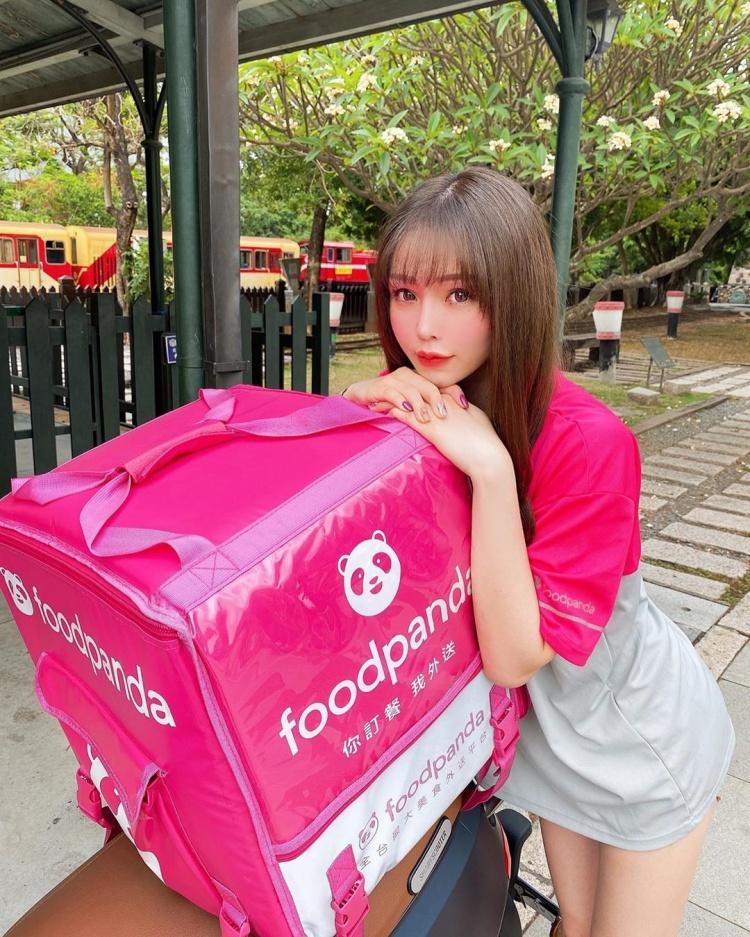 ▲甜美的笑容迷倒眾生。(圖/翻攝自