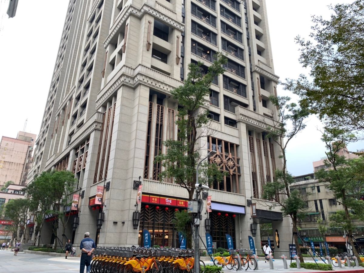 ▲台北市超過百坪商辦難尋，業者都往內湖找。（圖／信義房屋提供） 