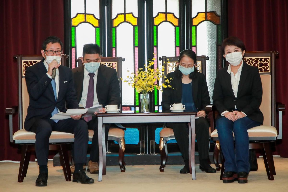 ▲台灣三井不動產集團董事長下町一朗率團拜會台中市長盧秀燕(圖／柳榮俊翻攝2020.5.25)