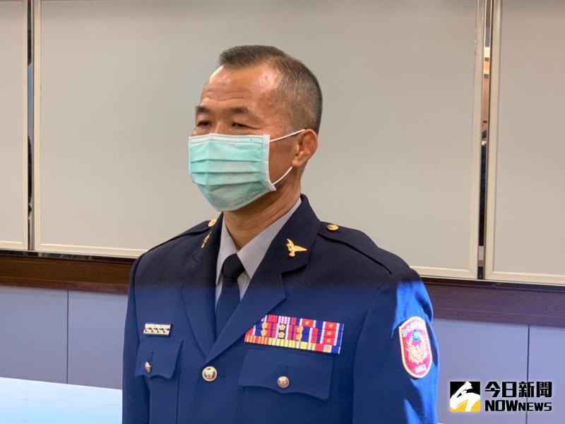 ▲新任交通隊長林世明是從警察局刑事警察大隊副大隊長跳升1級,榮升交通警察隊隊長,官階2線3星升為2線4星。(圖/記者陳雅芳攝,2020.05.25)