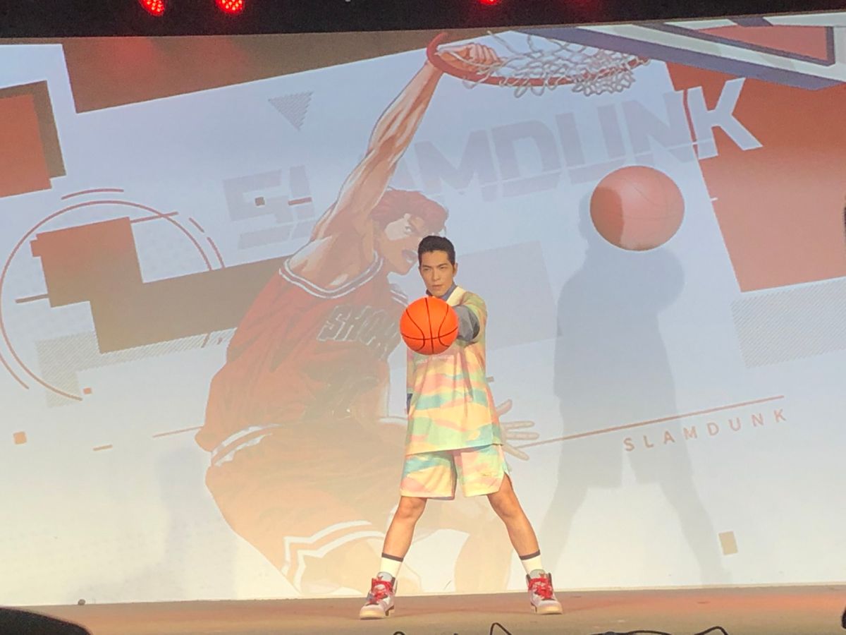 ▲蕭敬騰在活動結束後於西門町閒晃，遭粉絲認出。（圖／記者吳雨婕攝, 2020.05.27）