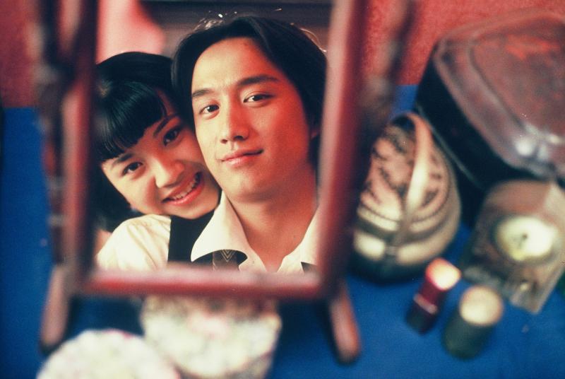 ▲黃磊(右)演出《夜半歌聲》時才24歲。(圖/華映)