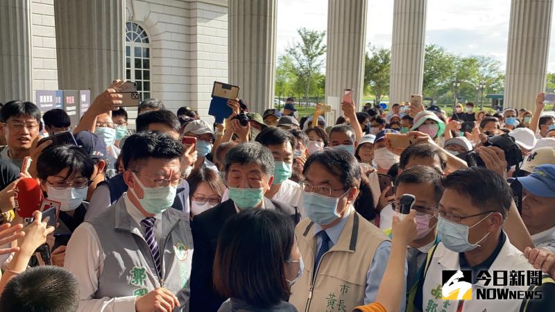 ▲阿中部長由台南第一站來到奇美博物館。(圖/記者陳聖璋攝,2020.05.30)