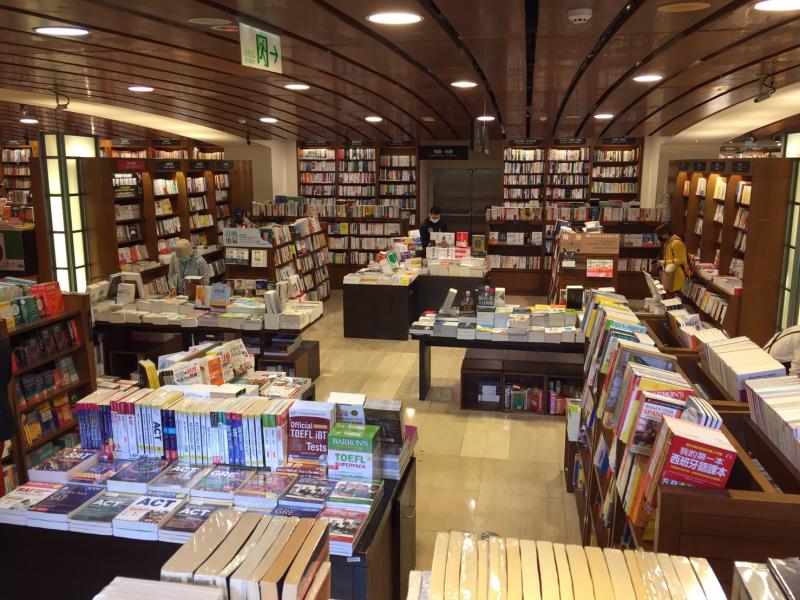 ▲台灣第一家24小時書店正式落幕，伴隨著老台北人一起成長，也是許多藝文界人士的青春記憶。（圖／記者黃仁杰攝）
