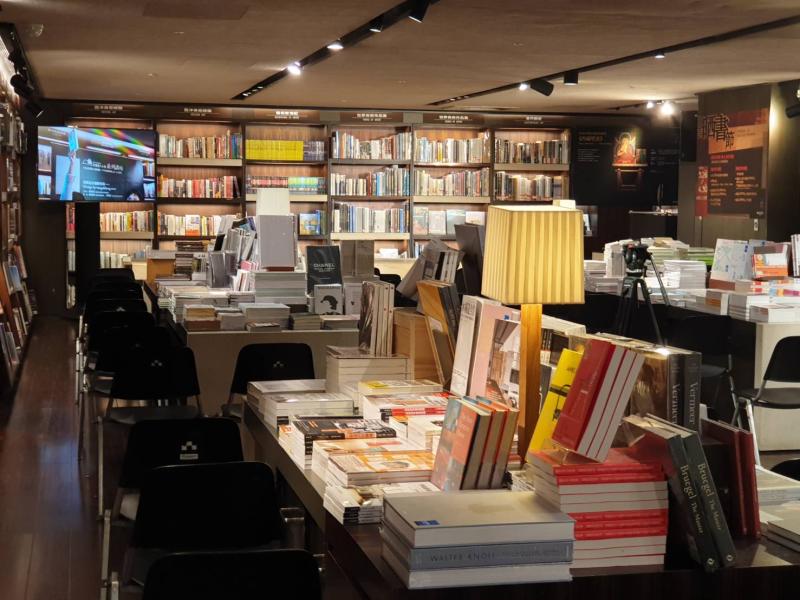 ▲誠品敦南店陪伴、滋養大台北人,未來24小時經營型態不會消失,將由信義店接手,圖為敦南店。(圖/記者許家禎攝)