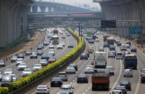 國道競速飆到200公里！副機師失控撞欄慘死　肇事男判三年半定讞
