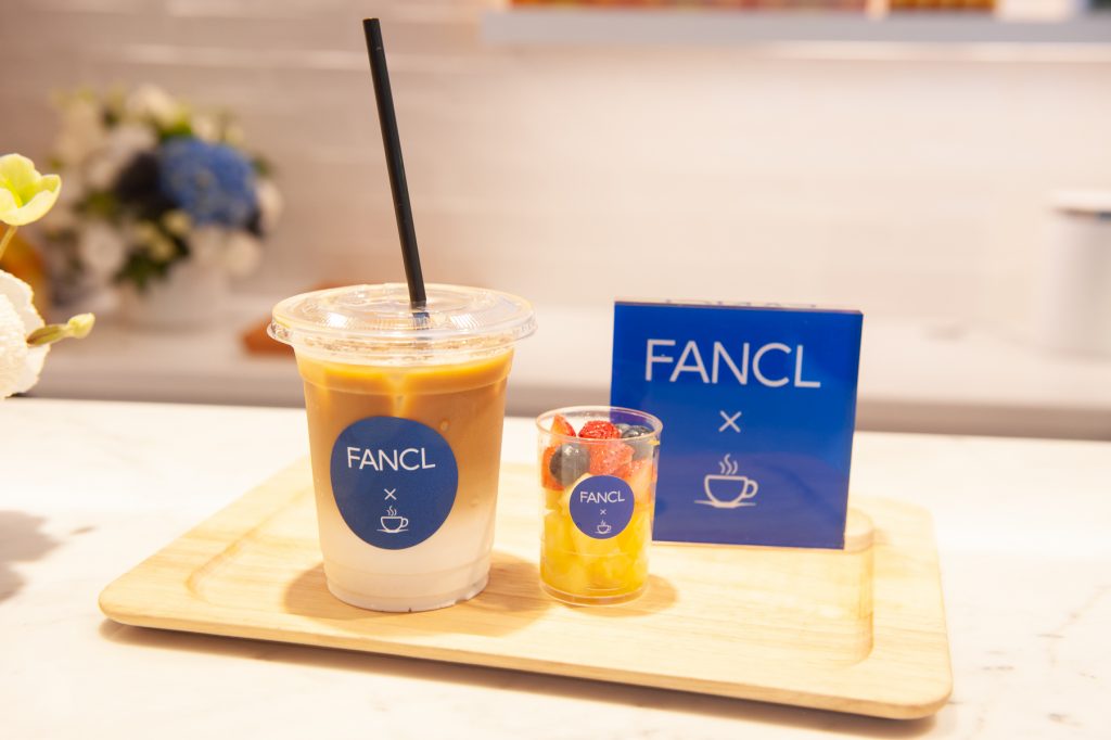 ▲FANCL 南西旗艦概念店推出「確診 +0，頂級義式咖啡免費喝」活動。（圖／FANCL）