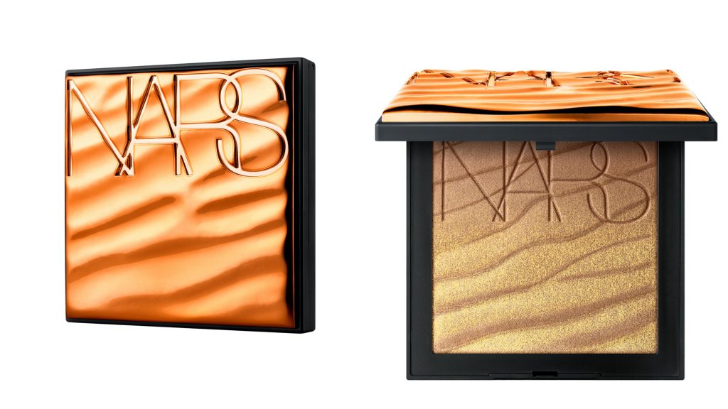 ▲NARS 典藏金燦修容盤#LAGUNA（母親節消費滿額贈禮）。（圖／NARS）