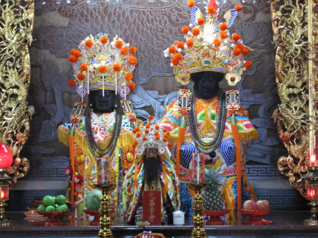 安平天后宮石將軍與文昌君。（圖／WIKI共享資源，Pbdragonwang攝）