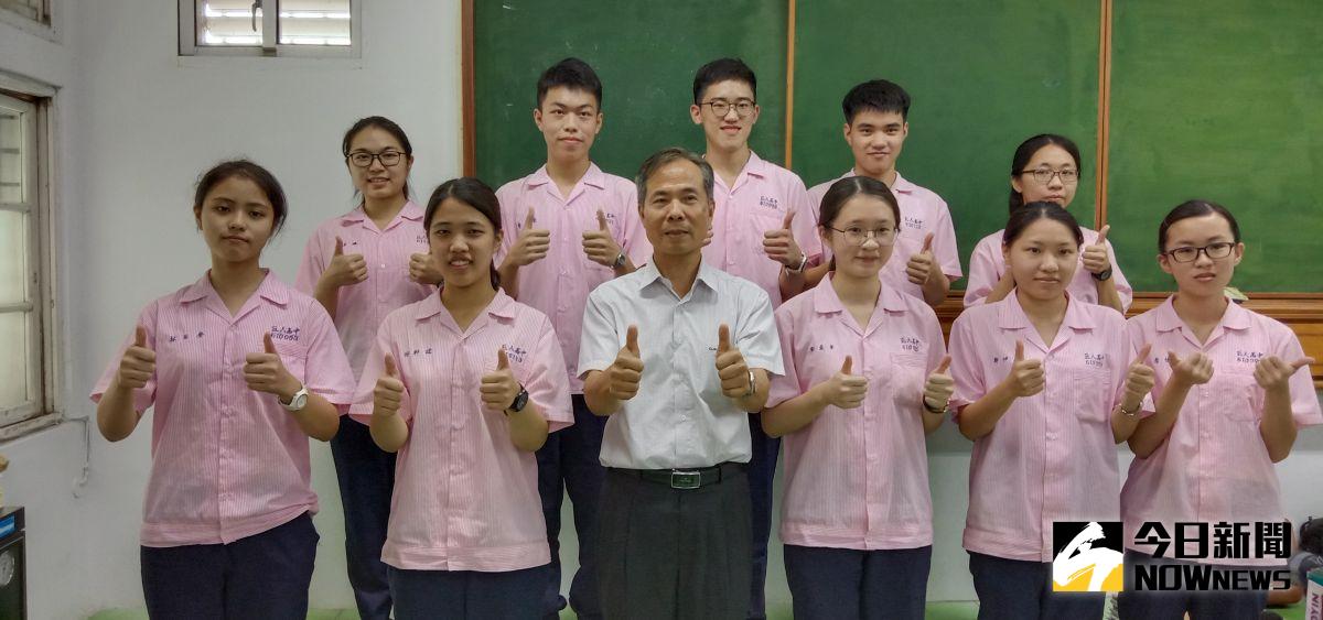 ▲巨人綜合高中今年「四技二專衛生護理類」統測成績亮眼，囊括全國前十名。（圖／記者洪佳伶攝,2020.06.01）