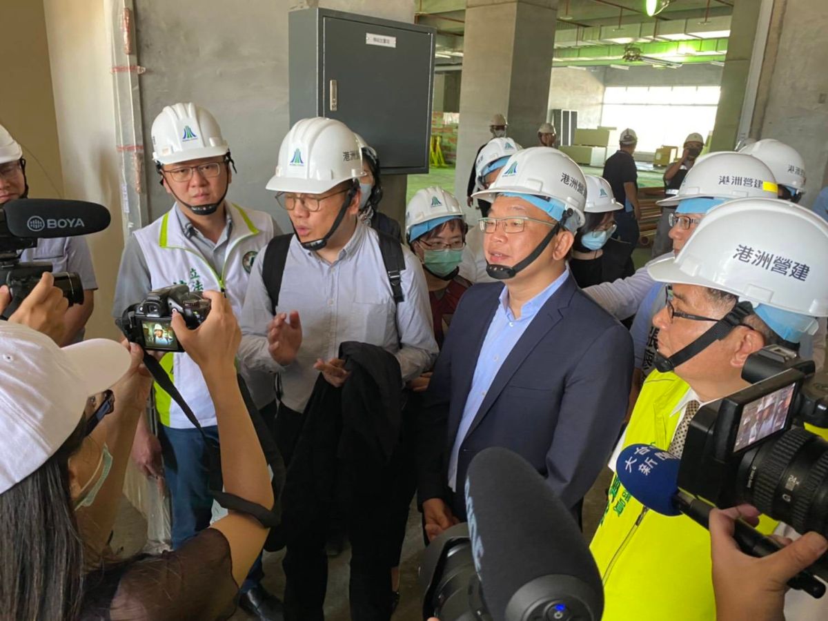 ▲立法院副院長蔡其昌邀集台中6名綠委及相關單位到國漫館的預定地中台灣電影中心會勘。(圖／蔡其昌辦公室提供2020.6.1)