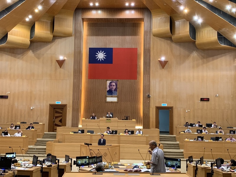 ▲陳福成議員說，不會反對成立勞青，但「一定強力監督」。(圖／記者陳惲朋攝）