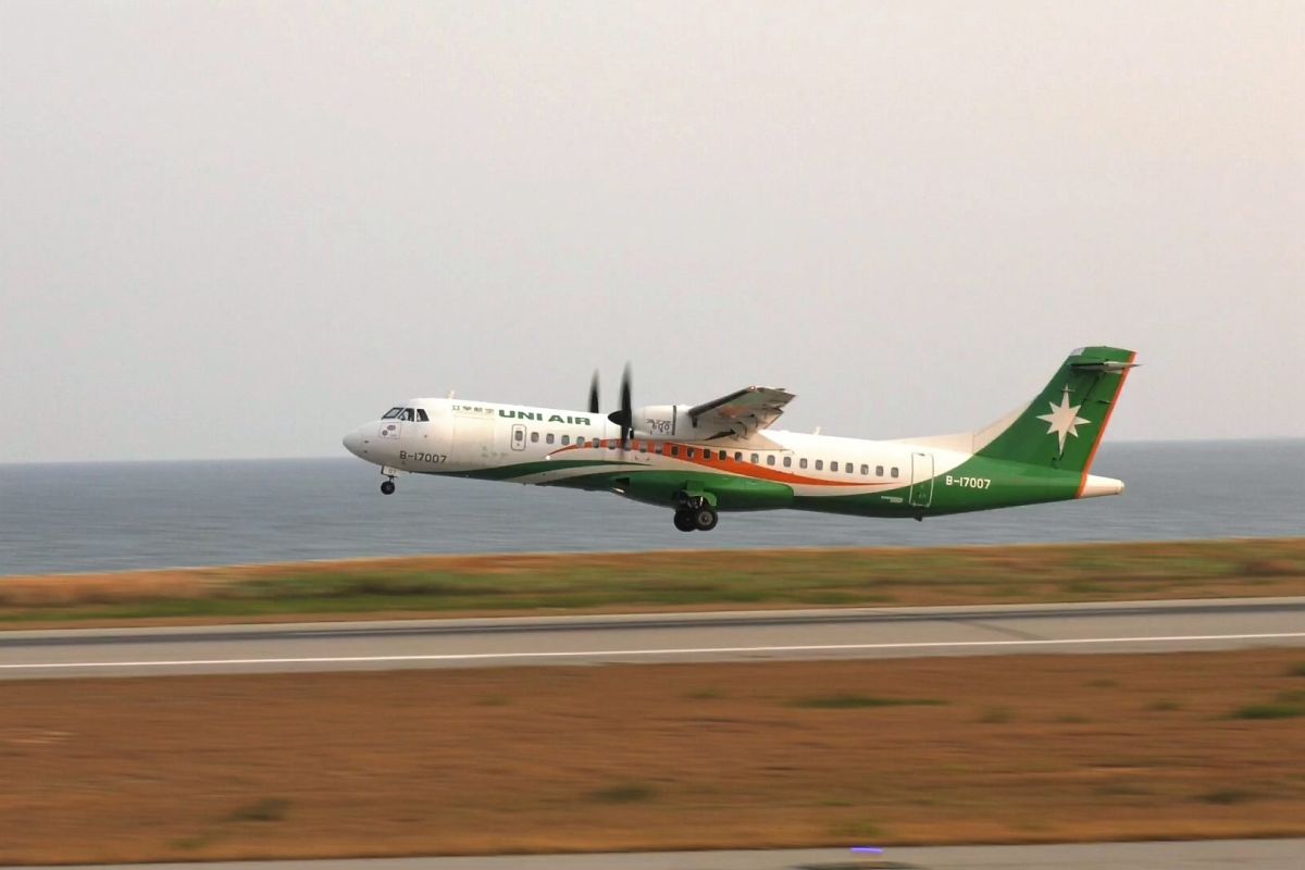 ▲端午假期台金機位調查，有需求民眾請上網登記。(圖/記者蔡若喬攝)