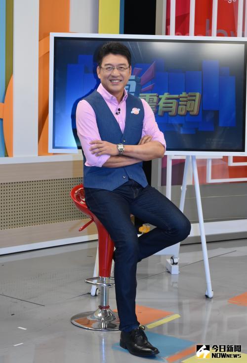 ▲謝震武（如圖）連續12年獲頒「最受信賴電視新聞/時事節目主持人」獎。（圖／記者林柏年攝）