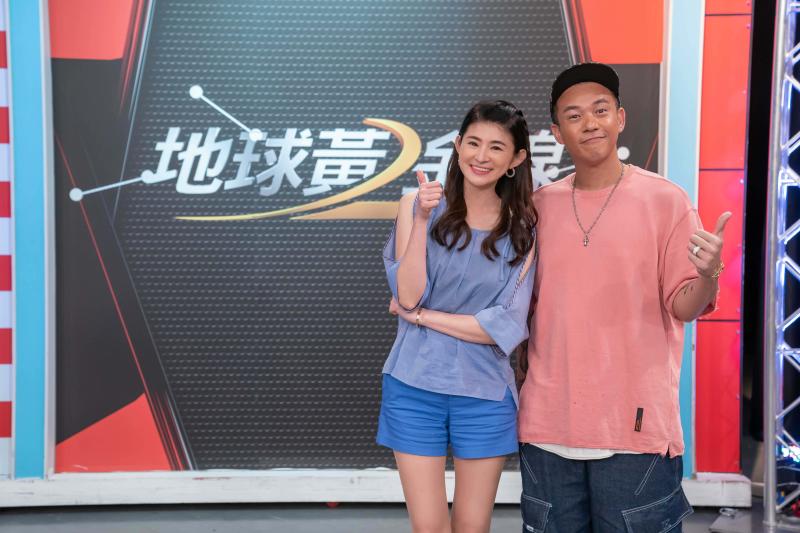 ▲主持人蘇宗怡邀請阿Ben上節目。(圖/TVBS)