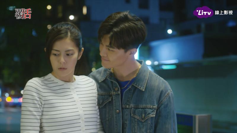 ▲吳承洋(右)在劇中想跟任容萱一夜情。(圖