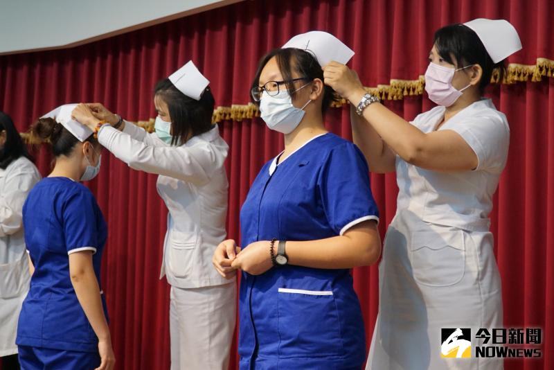▲大葉大學護理系舉辦加冠典禮,150人宣誓為南丁格爾傳人。(圖/記者陳雅芳攝,2020.06.04)