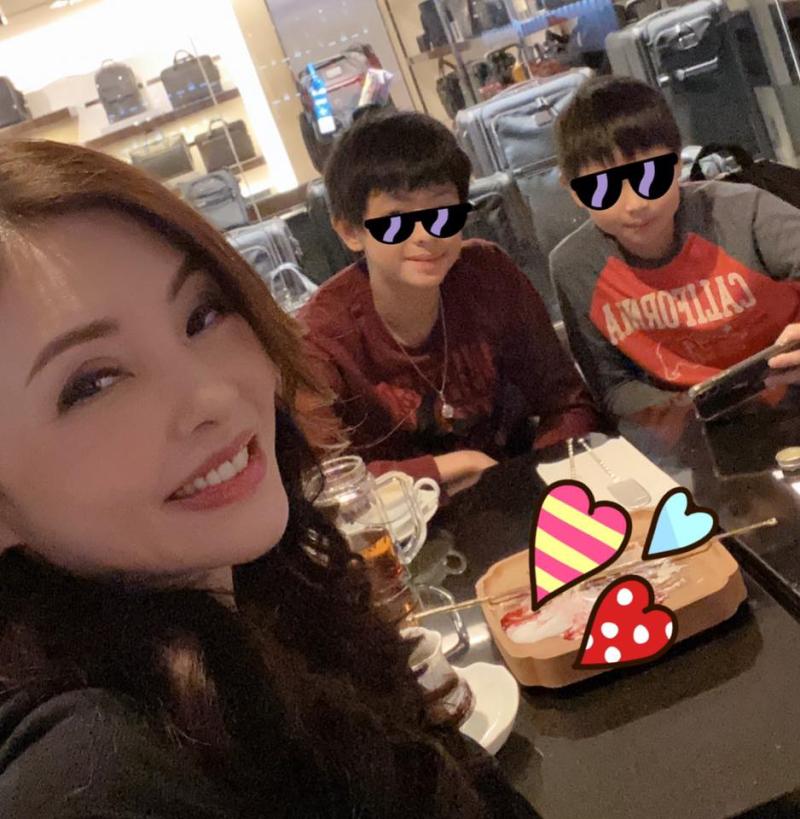 ▲何如芸自稱愛小孩,遭到王敏錡友人打臉。(圖
