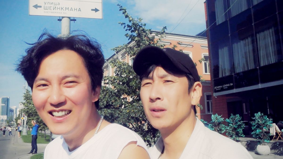 ▲金南佶（左）李善均黏TT，12天旅程考驗兩人友情。（圖／東森戲劇）