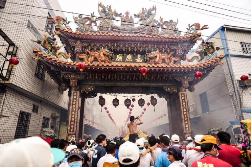 ▲新塭嘉應廟。(圖/翻攝自新塭