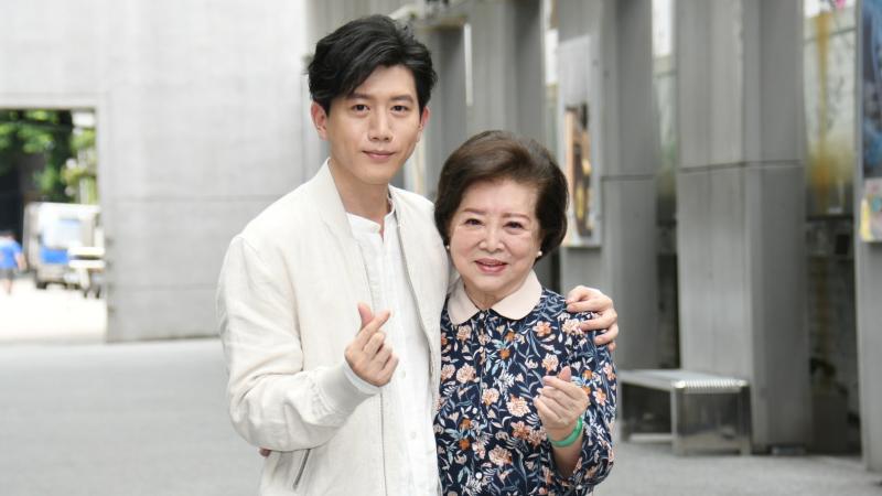 ▲陳淑芳(右)和莫子儀有不少情感拉鋸的對手戲,。(圖/記者林調遜攝)