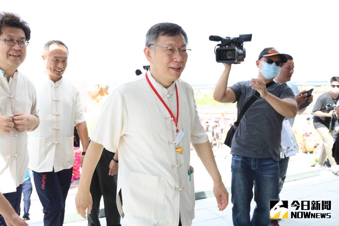 ▲台北市長柯文哲6日上午出席台北端午嘉年華龍舟點睛暨祭江大典，受訪被及罷韓議題。（圖／記者林柏年攝年.2020.06.06）