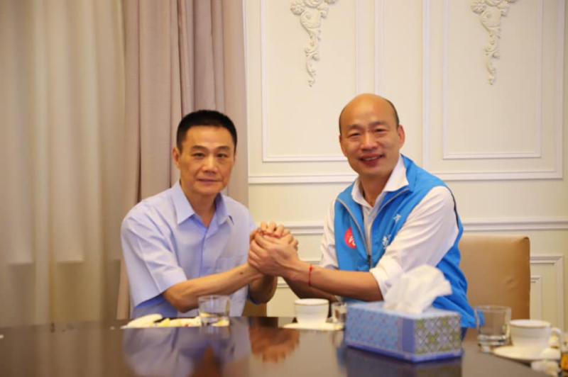 ▲高雄市議長許崑源晚(6)間驚傳墜樓身亡。(圖/翻攝自許崑源臉書)