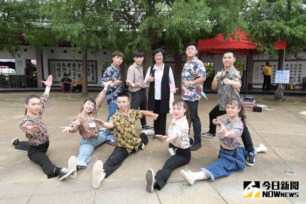 ▲彰化縣舉辦「彰化縣街頭藝人」認證審查，身懷十八般武藝的街頭藝人，使出渾身解數，互相尬場。（圖／記者陳雅芳攝，2020.06.07）