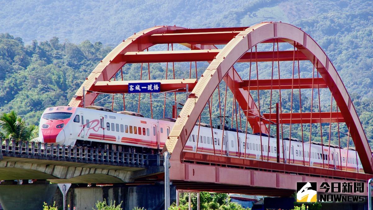 ▲台鐵端午節連假加開 114 班車疏運旅客， 6 月 10 凌晨起開放訂票。（圖／記者陳致宇攝）