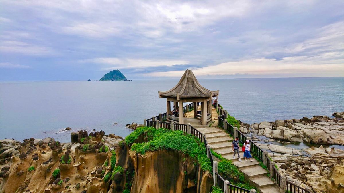 ▲和平島公園可見基隆嶼和山海相連美麗景致，盡攬東北角風光(圖/基隆市政府提供)