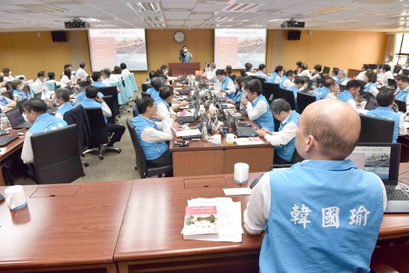 ▲高雄市長韓國瑜今(9)日主持任內最後一次市政會。(圖/高市府提供,2020.06.09)