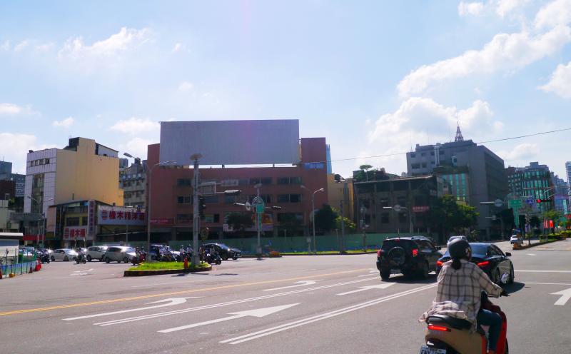 ▲大通地產取得的後壠子段位在台中西區市中心,就在台灣大道和五權路的「黃金交叉經濟線」,將推出2-3房精緻型豪宅產品。(圖/公關照片)