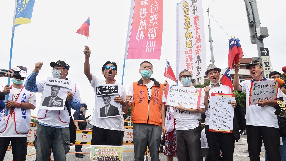 ▲韓國瑜不支持6/13的活動，韓粉黃正忠怒嗆「你沒有Guts就不要講話了！」 (圖/記者陳明安攝)