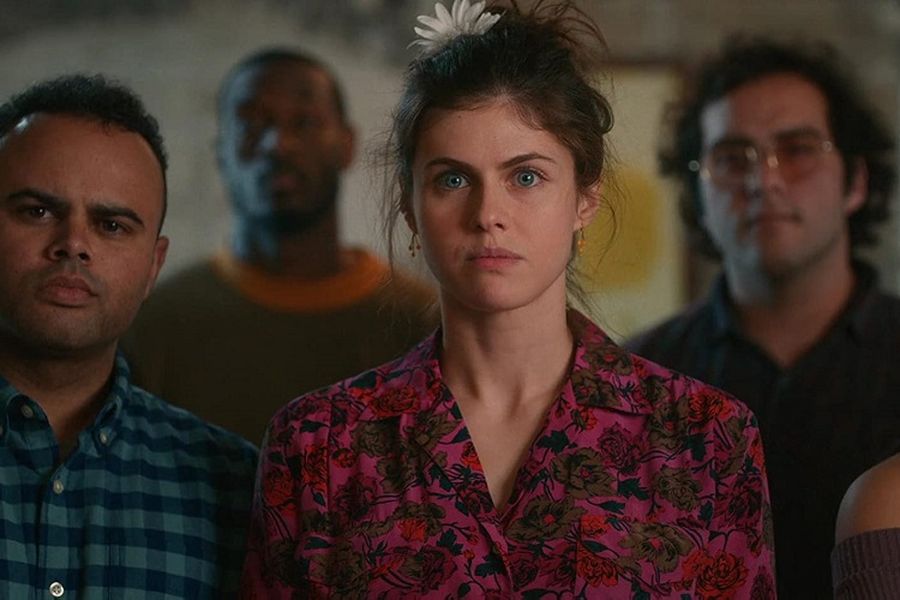 ▲《加州大地震》胸狠女兒亞莉珊卓妲妲里奧（中） ，長大了。（圖／車庫）