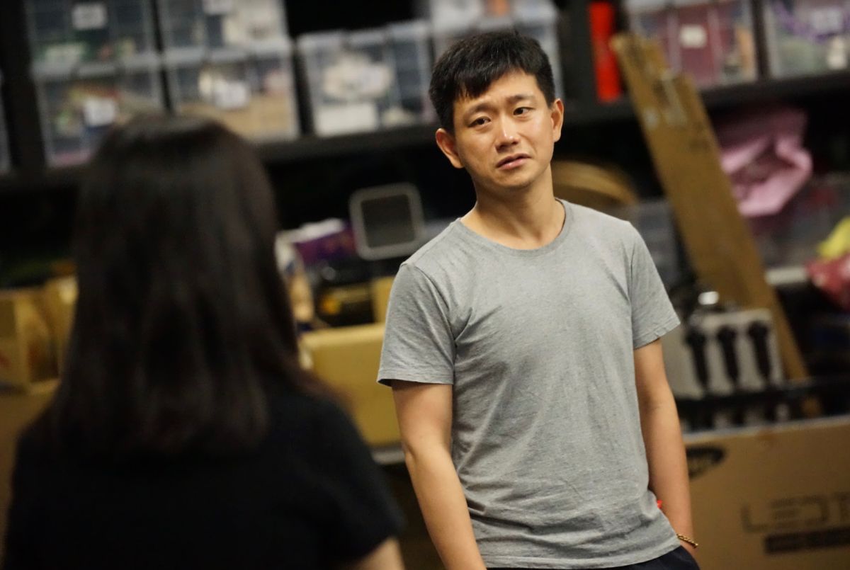 ▲陳家逵（右）第一次演出性侵的角色。（圖／故事工廠提供）