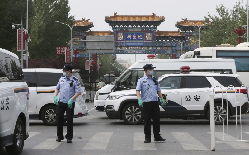 ▲北京近日爆發新冠肺炎本土疫情，幾乎都與當地著名的農產品批發市場新發地有關。（圖／美聯社／達志影像）