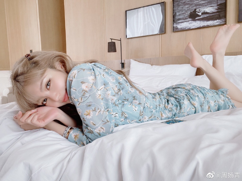 ▲周揚青在微博小號上發文提到自己是全世界最幸福的人，引起討論。（圖／翻攝周揚青微博）