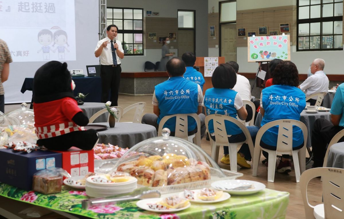 ▲院長簡瑞騰主講蔬食生活的好處。（圖／記者蘇榮泉攝，2020.06.15）